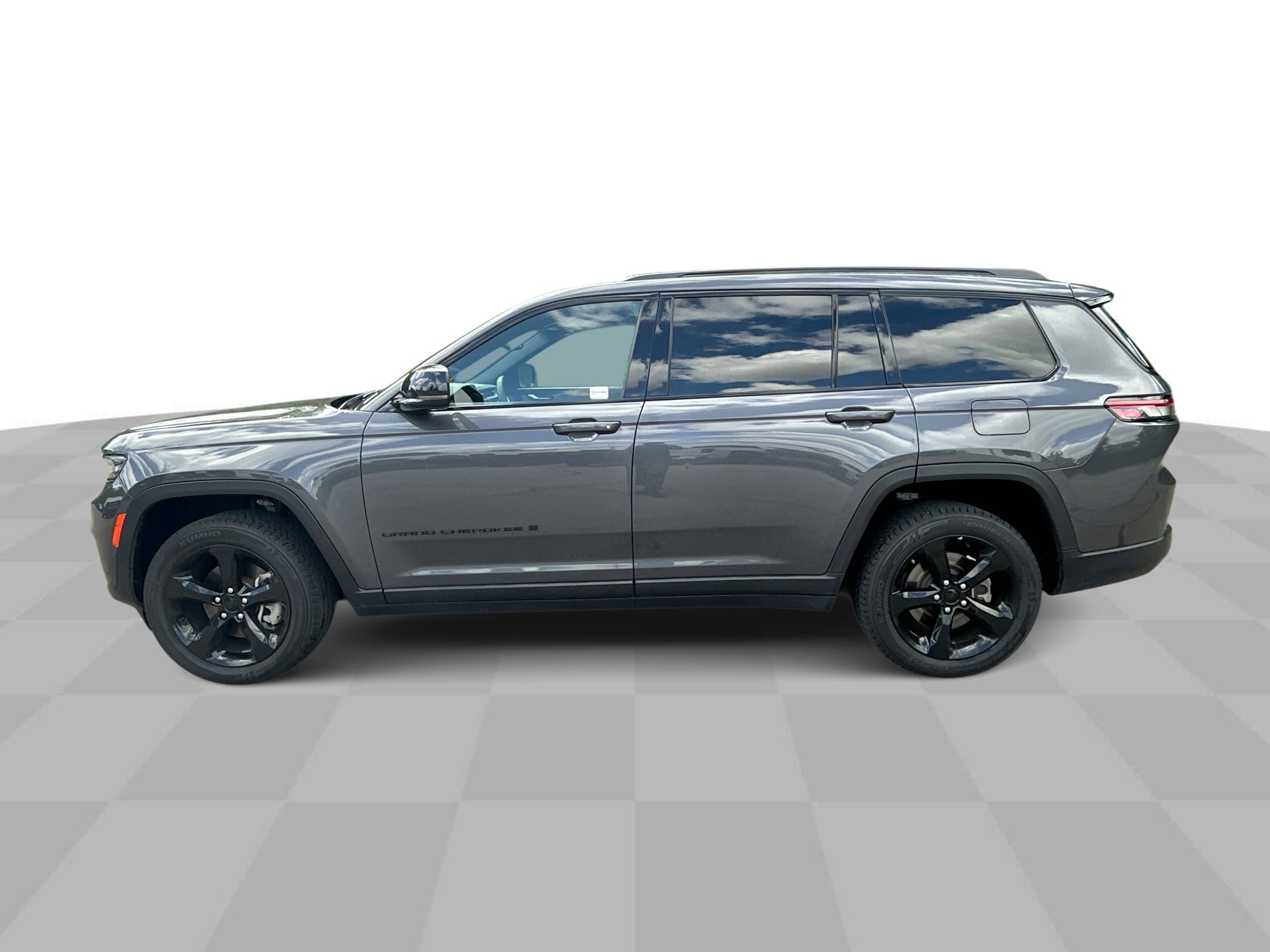 2023 Jeep Grand Cherokee Laredo Altitude photo 2