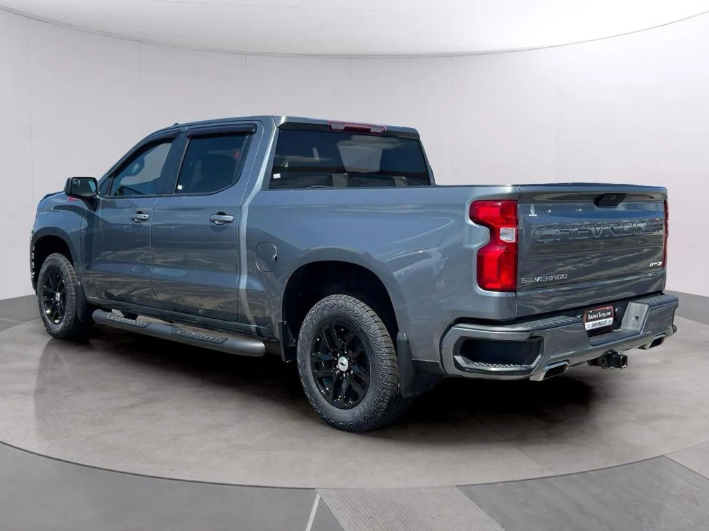 2020 Chevrolet Silverado 1500 RST photo 3