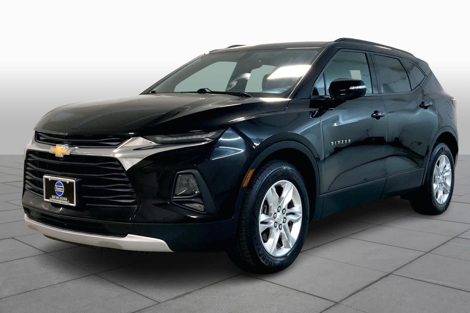 Used 2019 Chevrolet Blazer 2LT with VIN 3GNKBGRS3KS620604 for sale in Kansas City