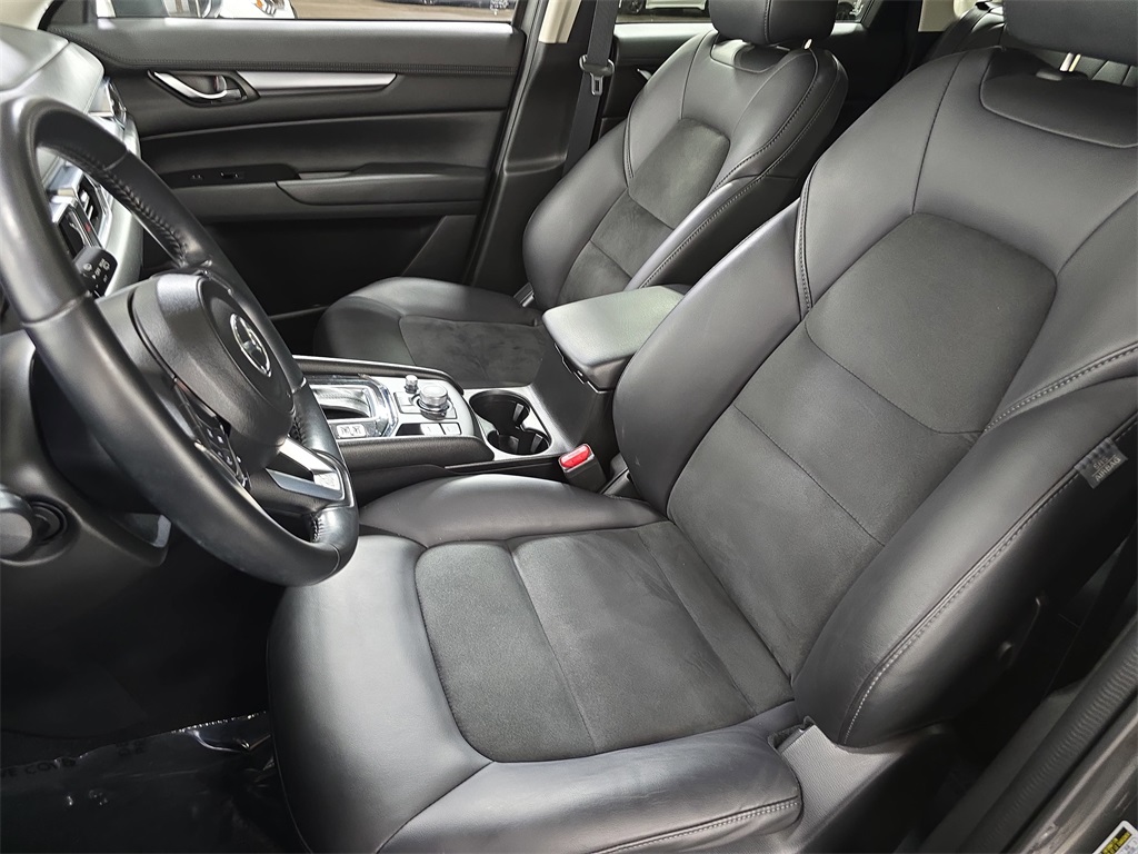 2020 Mazda CX-5 Touring photo 4