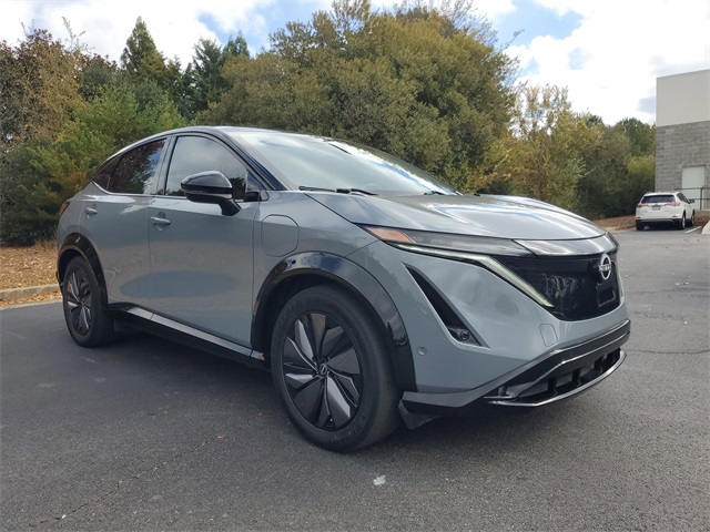 2023 Nissan ARIYA Platinum e-4ORCE photo 2