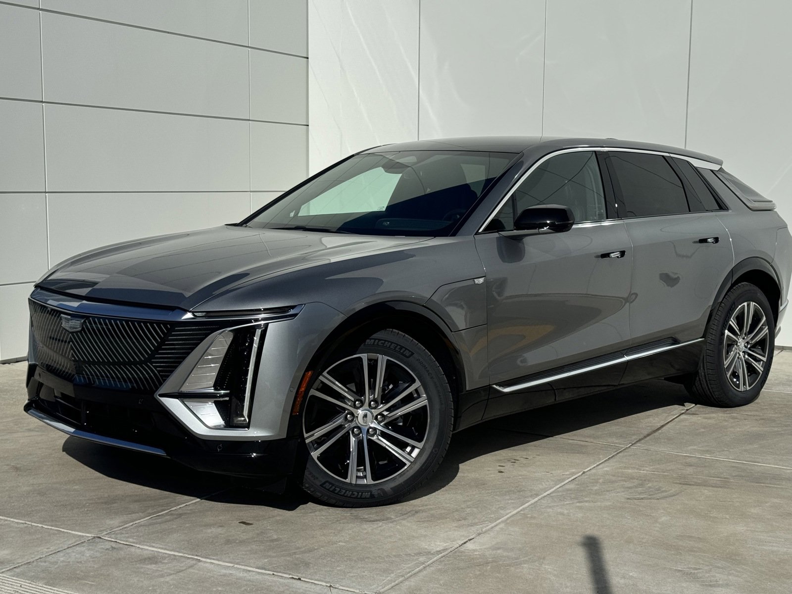 Used 2025 Cadillac LYRIQ Luxury 1 with VIN 1GYKPNRL7SZ306474 for sale in Colma, CA