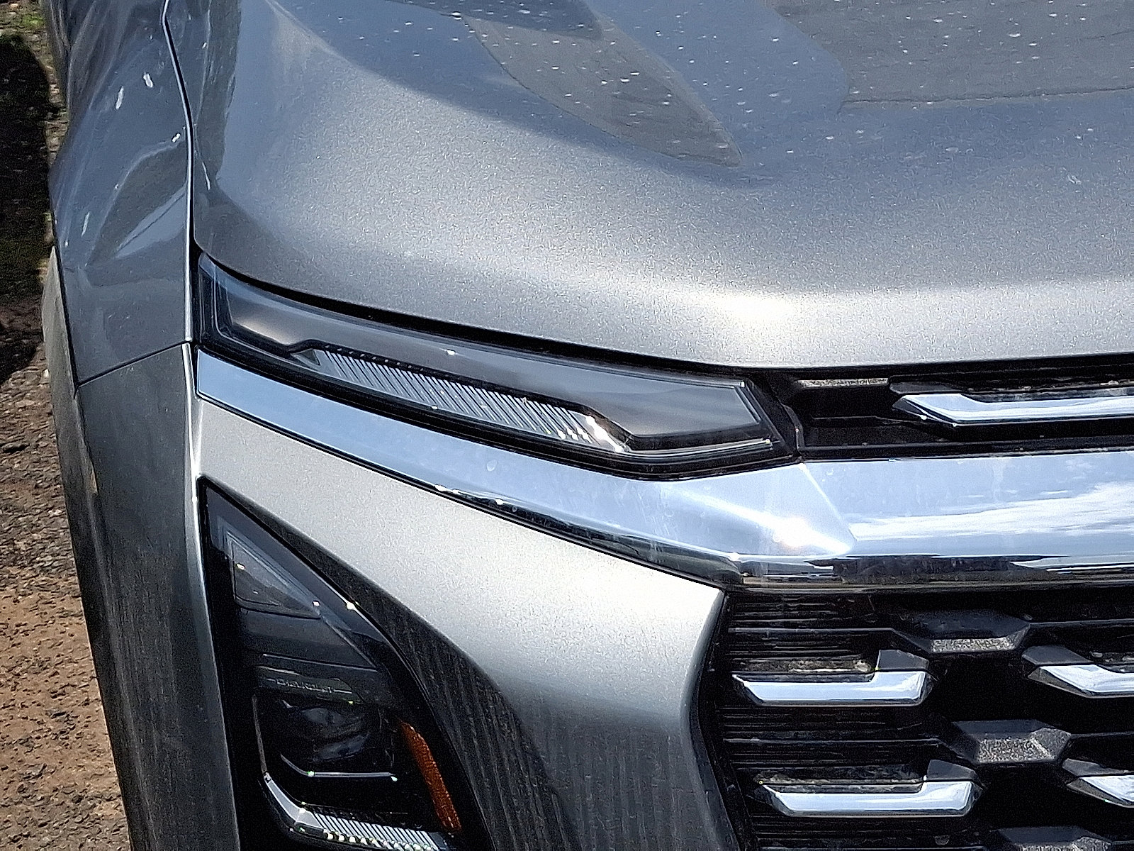 2026 Chevrolet Equinox LT photo 2