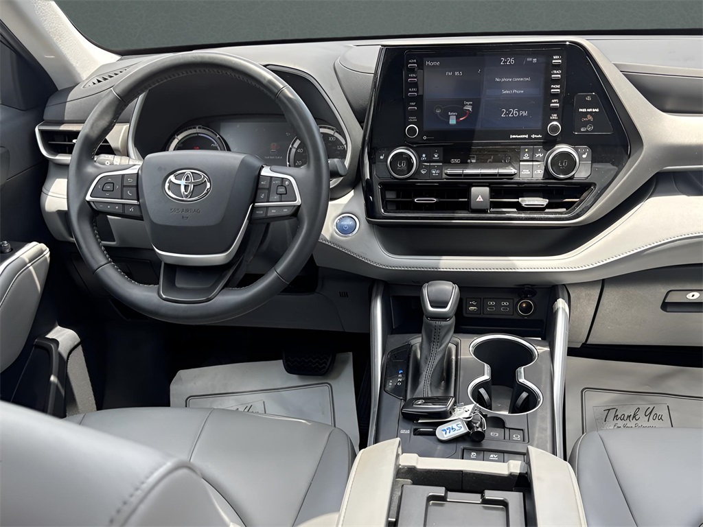 2022 Toyota Highlander Hybrid XLE photo 18