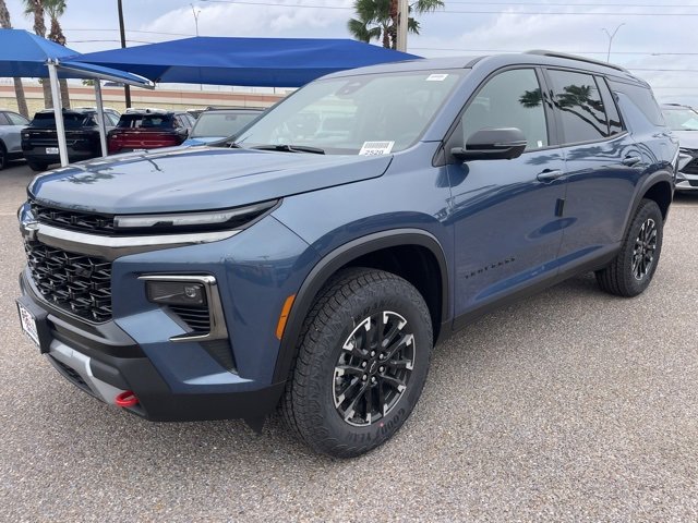 2026 Chevrolet Traverse Z71 photo 3