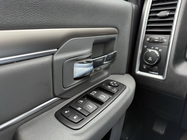 2015 Ram 1500 Big Horn photo 18