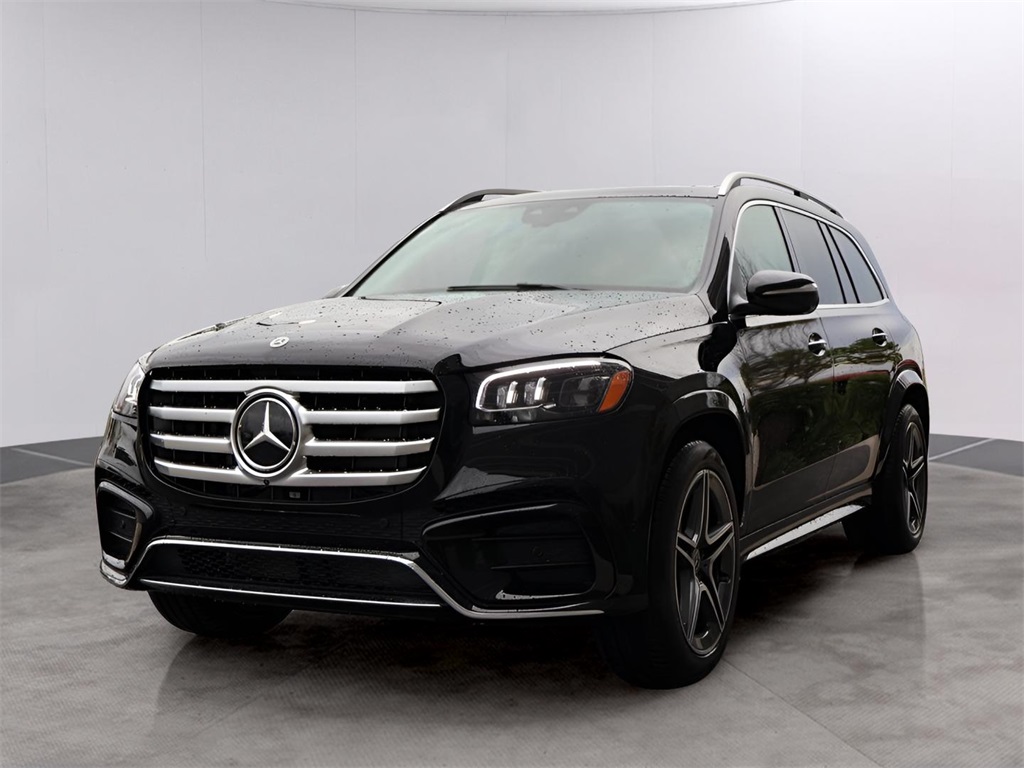 2025 Mercedes Benz GLS 450 4MATIC photo 2