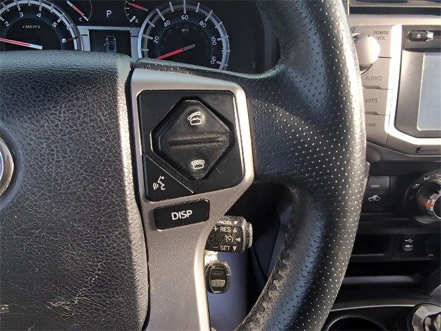 2014 Toyota 4Runner SR5 photo 17