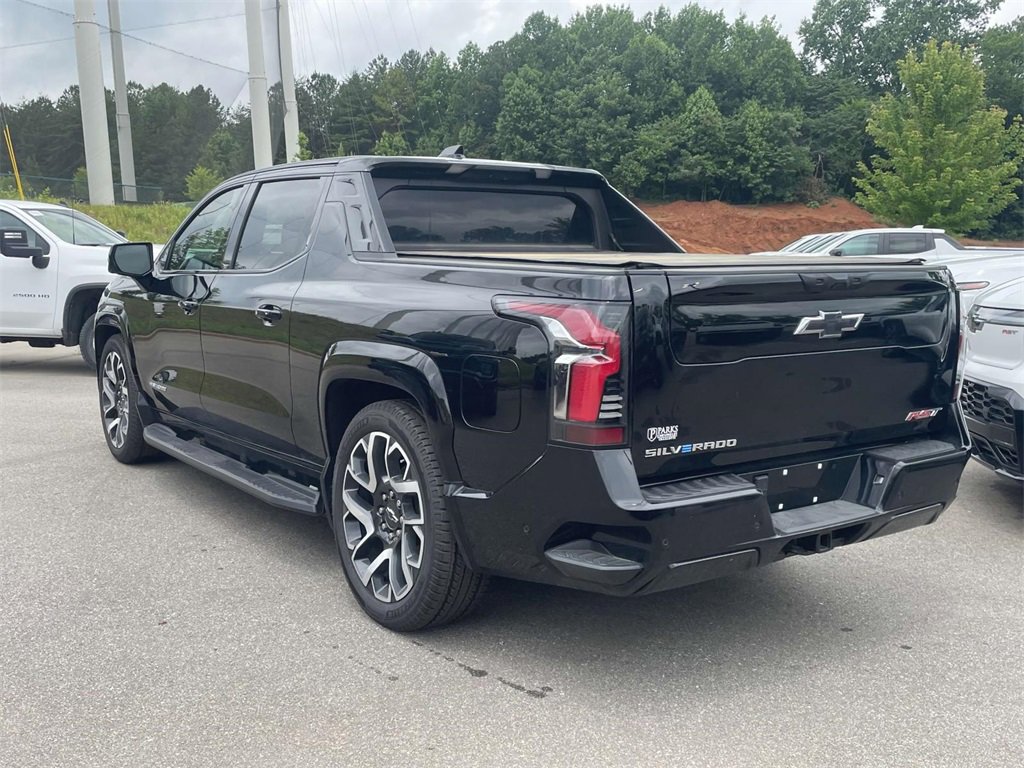 2024 Chevrolet Silverado EV RST photo 5