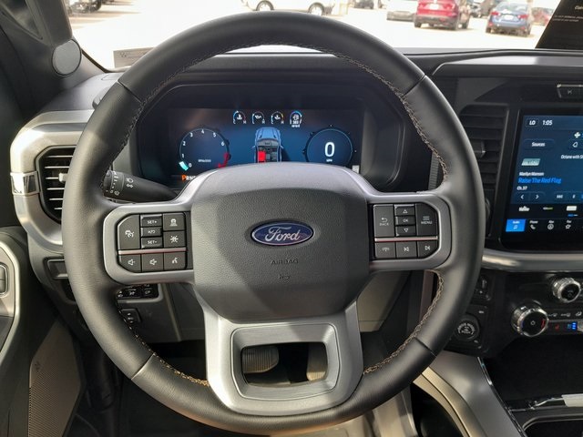 2025 Ford F-150 Lariat photo 13
