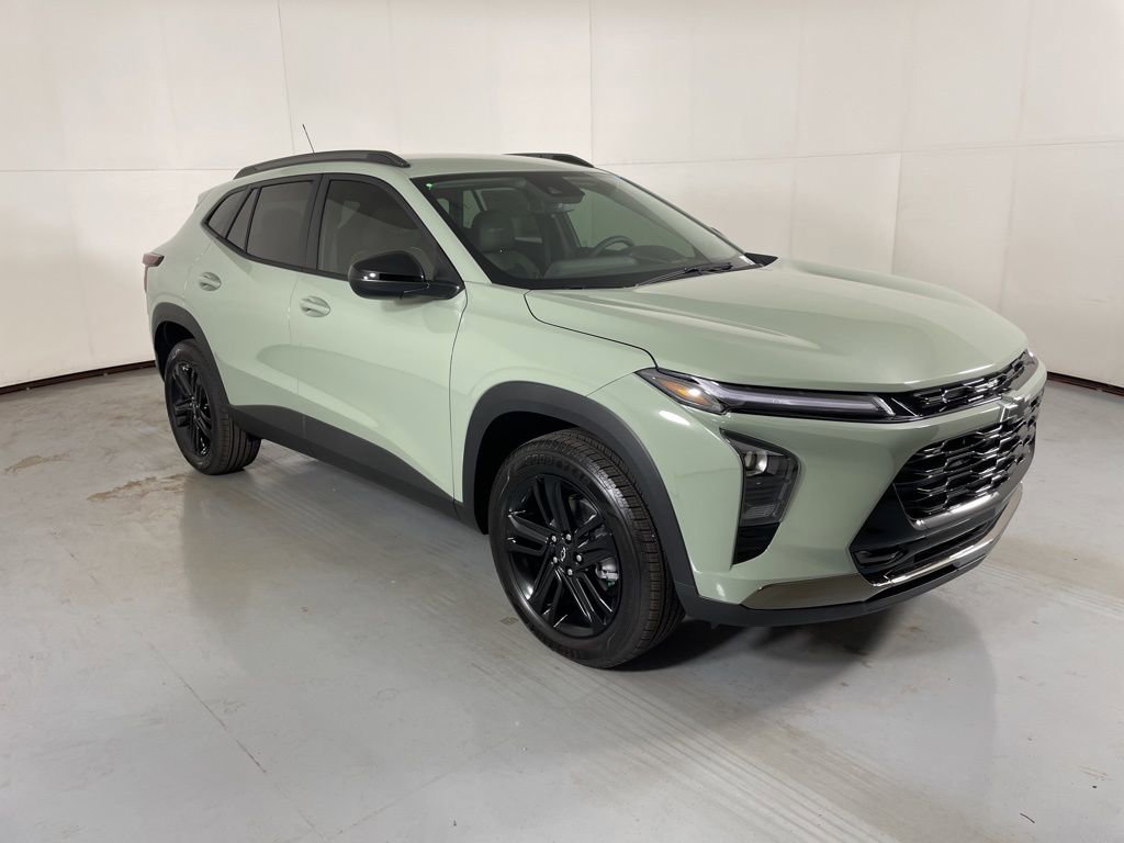 2026 Chevrolet Trax ACTIV photo 2