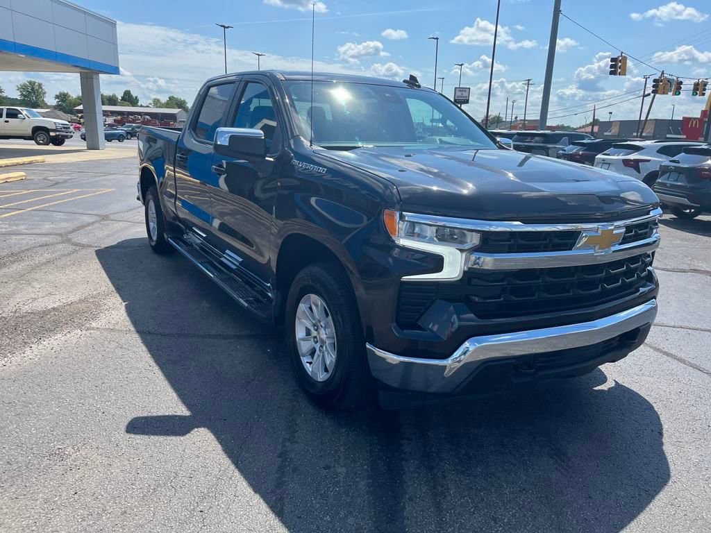 2024 Chevrolet Silverado 1500 LT photo 7
