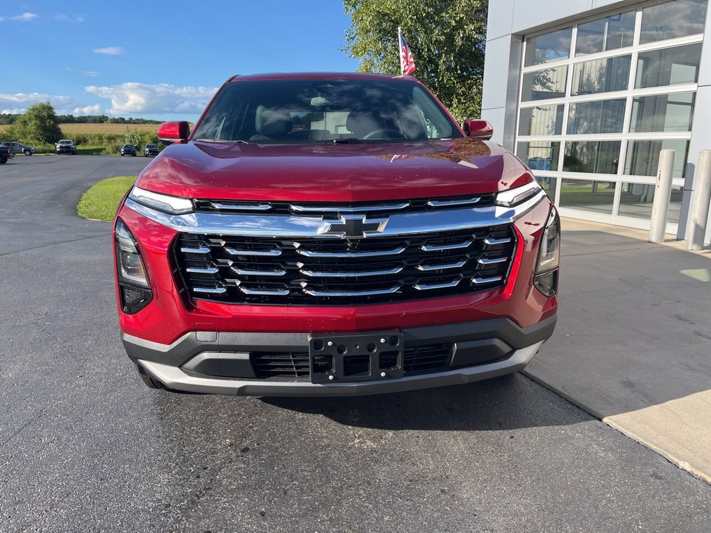 2026 Chevrolet Equinox LT photo 2