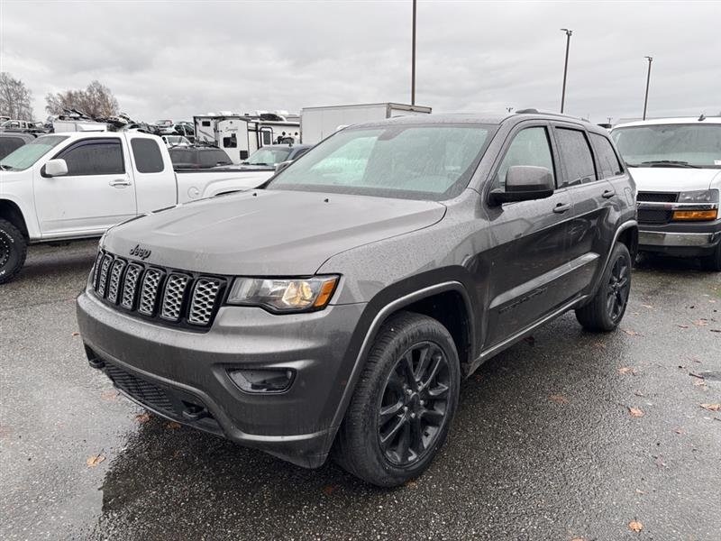2019 Jeep Grand Cherokee Altitude's photo