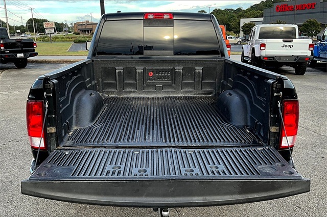 2015 Ram 1500 SLT photo 29