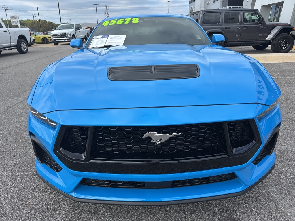 2025 Ford Mustang GT photo 3