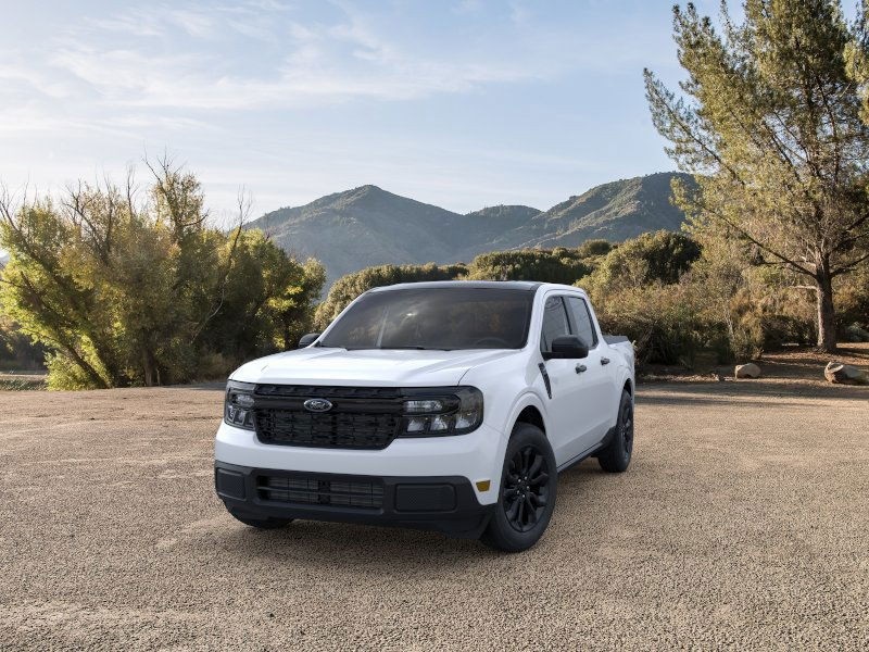 2024 Ford Maverick XLT photo 2