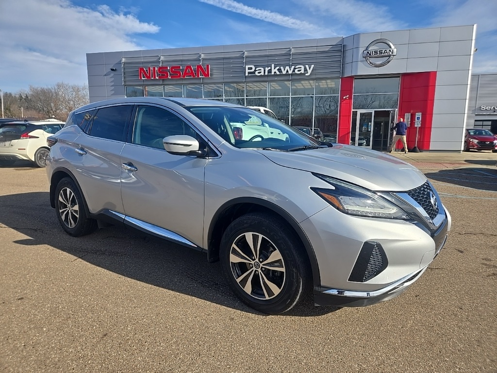 2020 Nissan Murano S's photo