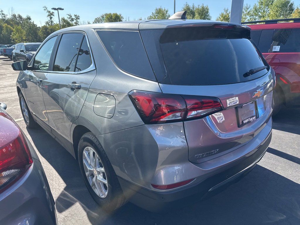 2024 Chevrolet Equinox LT photo 3