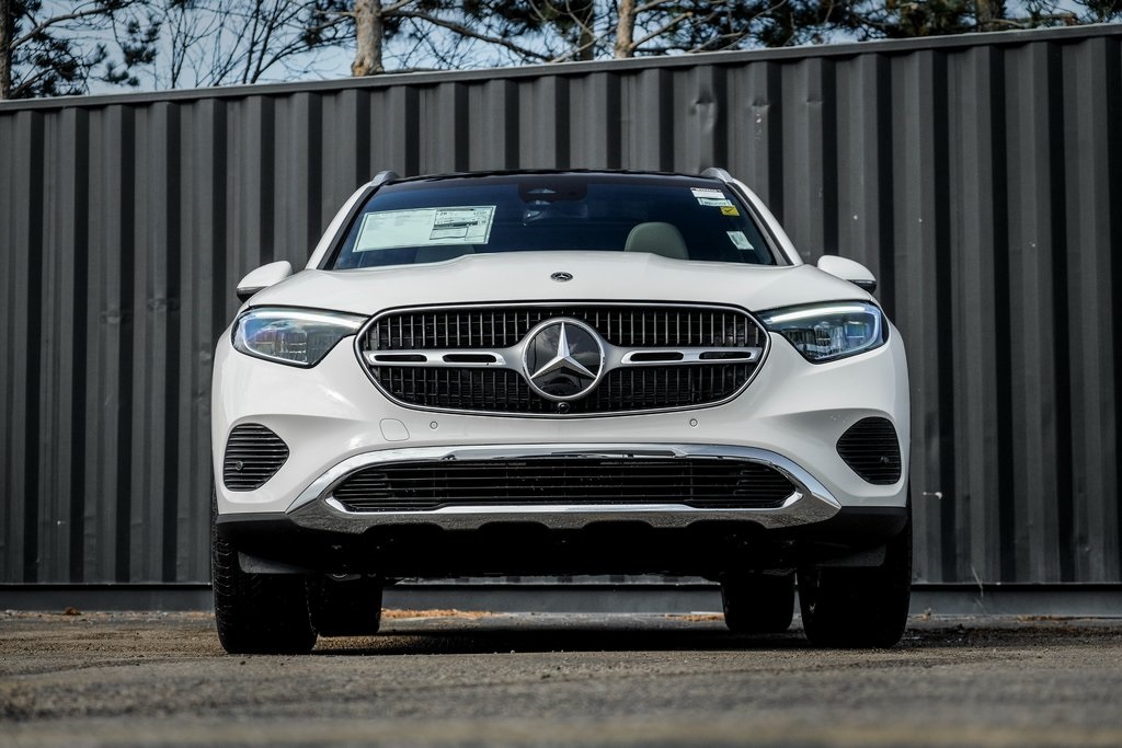 2026 Mercedes Benz GLC 300 4MATIC photo 5