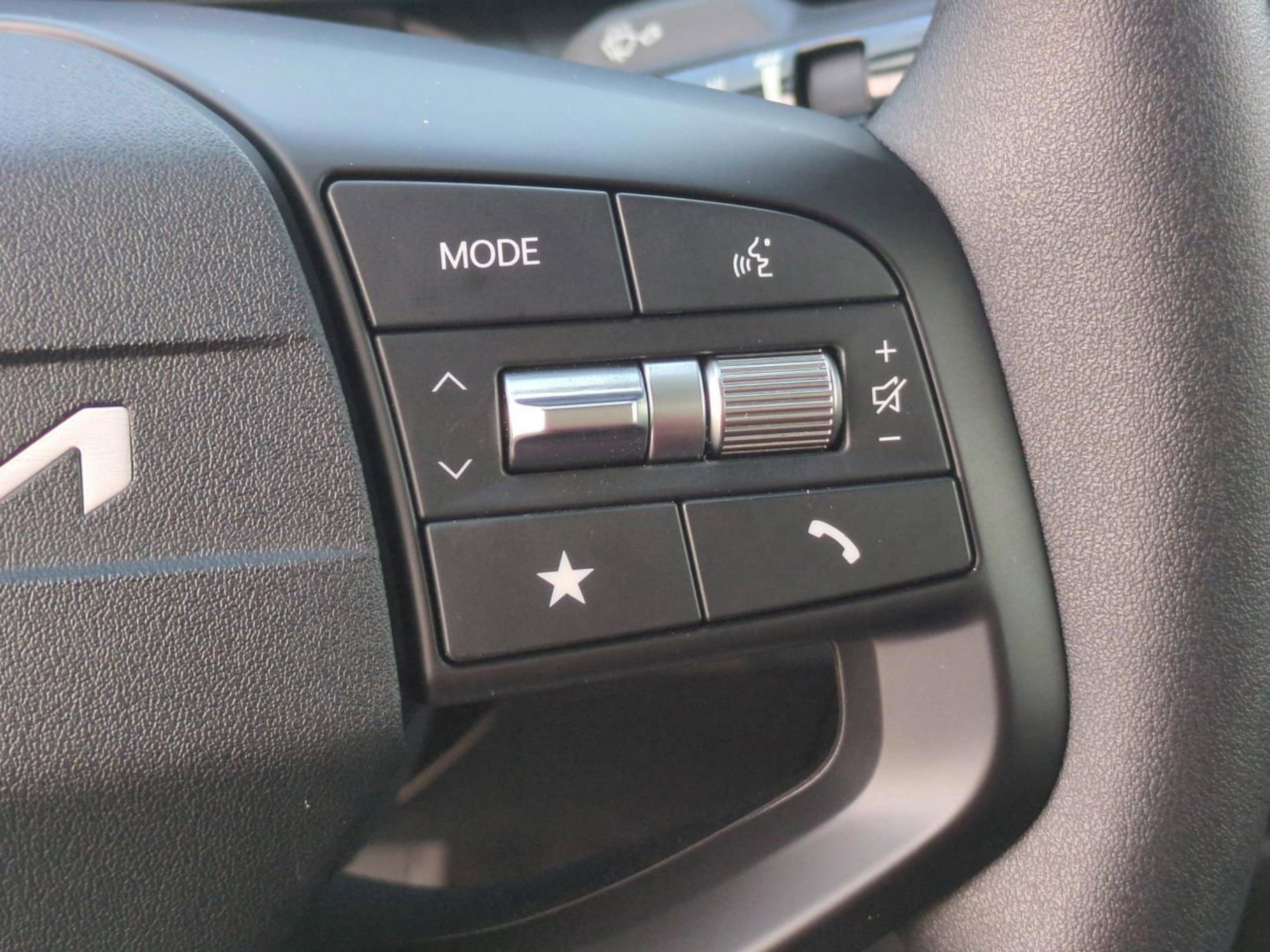 2025 Kia K4 LXS photo 20