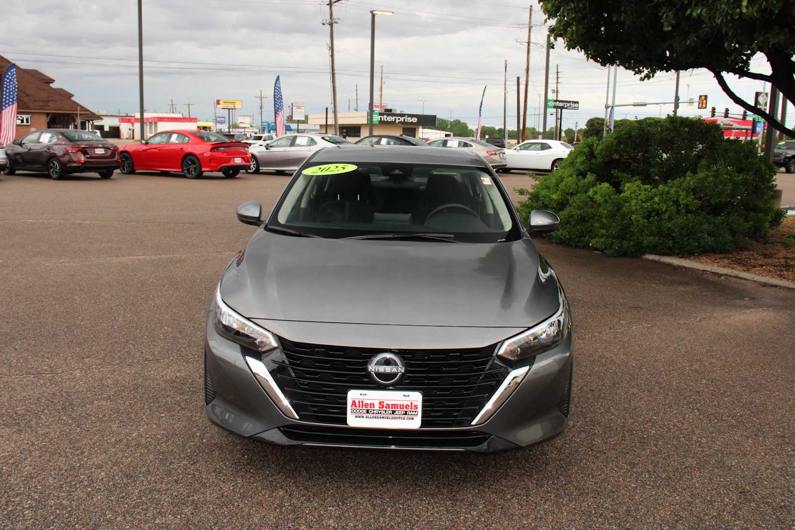 2025 Nissan Sentra SV photo 3