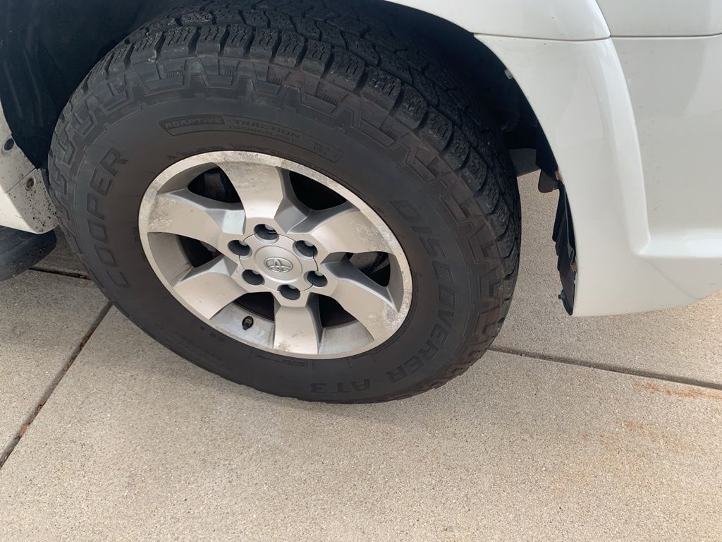 2013 Toyota 4Runner SR5 photo 5