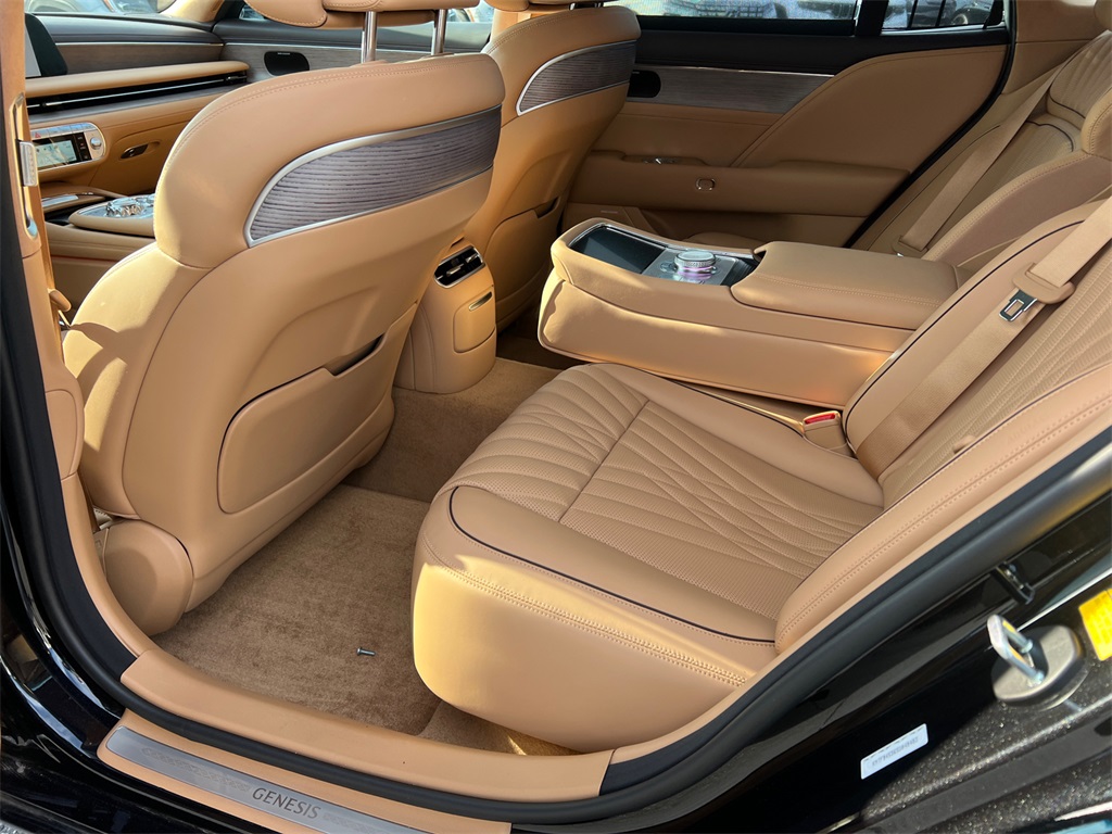 2025 Genesis G90 3.5T photo 21