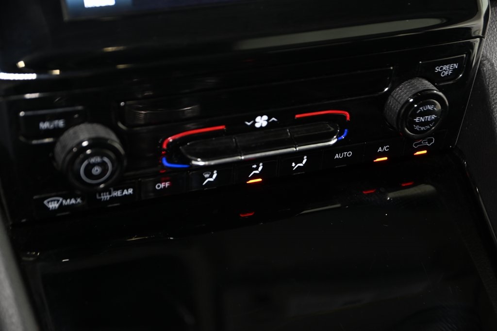 2023 Jeep Grand Cherokee Laredo photo 17