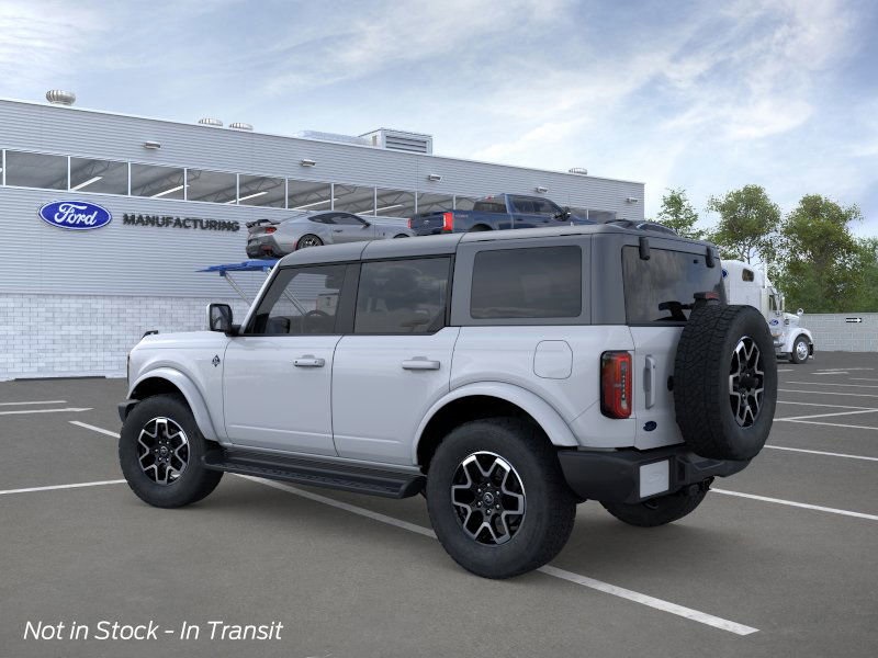 2025 Ford Bronco Outer Banks photo 2