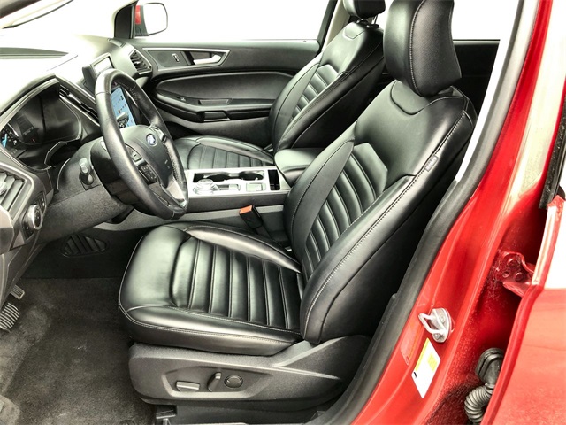 2024 Ford Edge SEL photo 4
