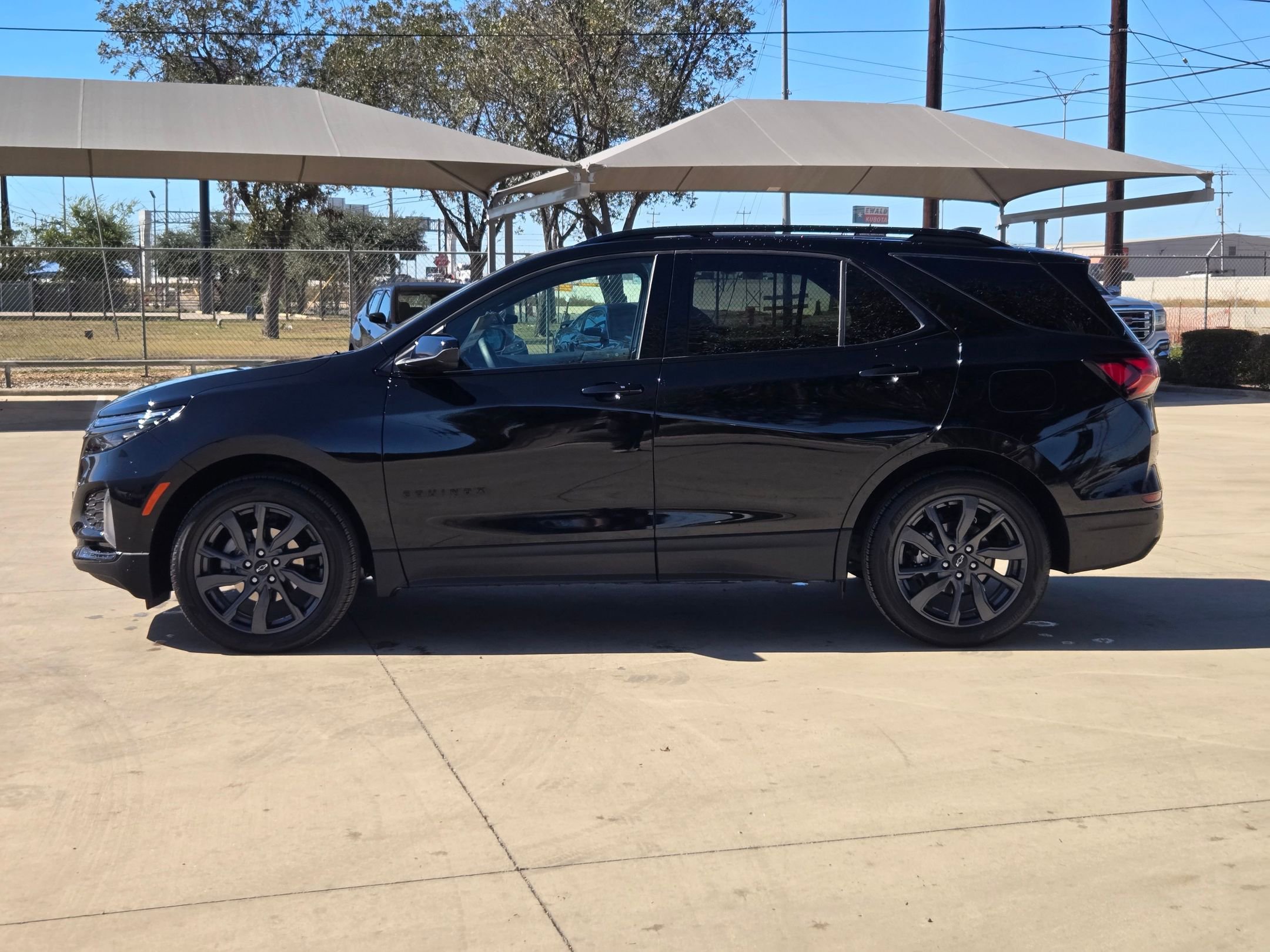 2023 Chevrolet Equinox RS photo 4