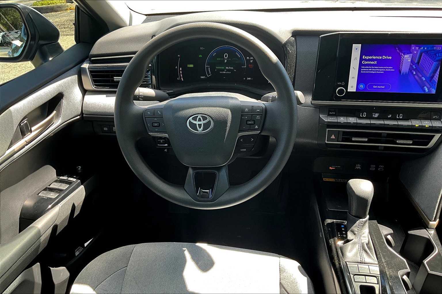 2025 Toyota Camry LE photo 5