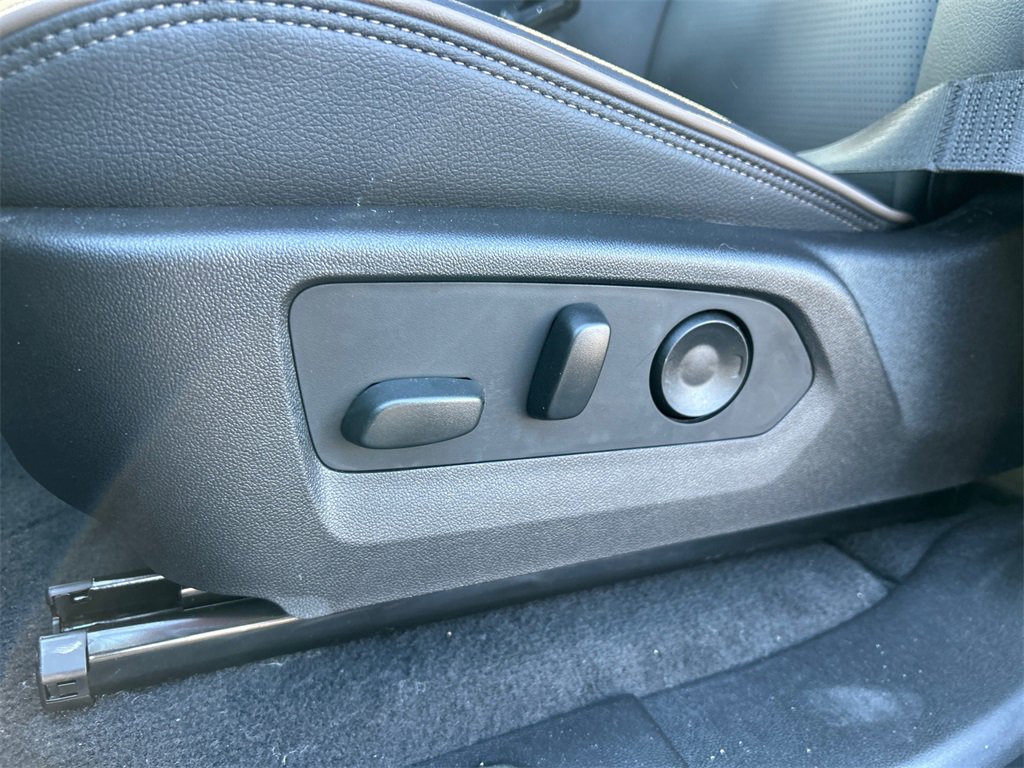 2026 GMC CANYON - Image 17