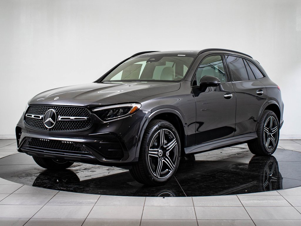 2026 Mercedes-Benz GLC Base's photo