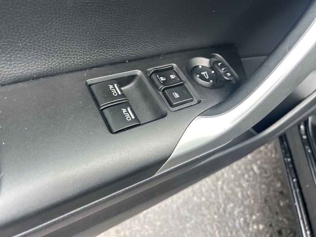 2013 Honda Accord EX photo 25
