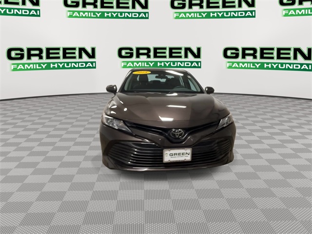 2018 Toyota Camry SE XLE photo 4