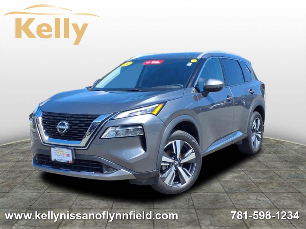 2022 Nissan Rogue SL's photo