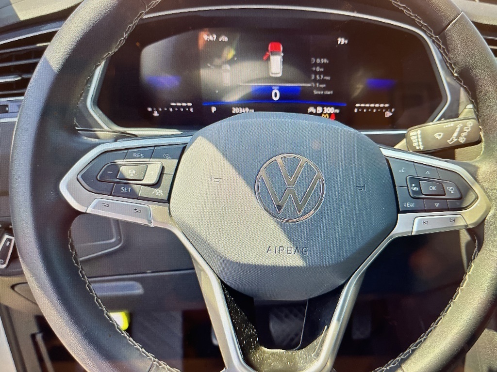 2024 Volkswagen Tiguan SE Wolfsburg Edition photo 4