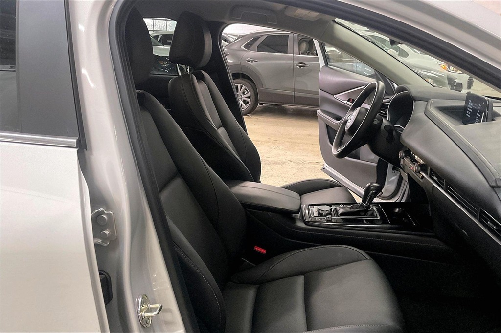 2025 MAZDA CX-30 - Image 5