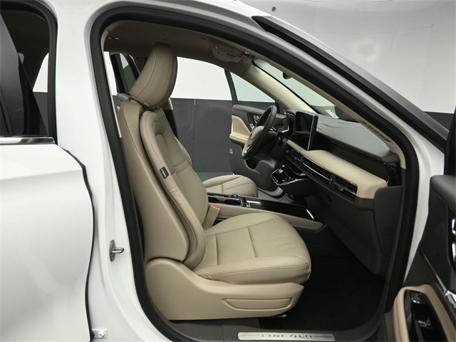 2023 LINCOLN CORSAIR - Image 30