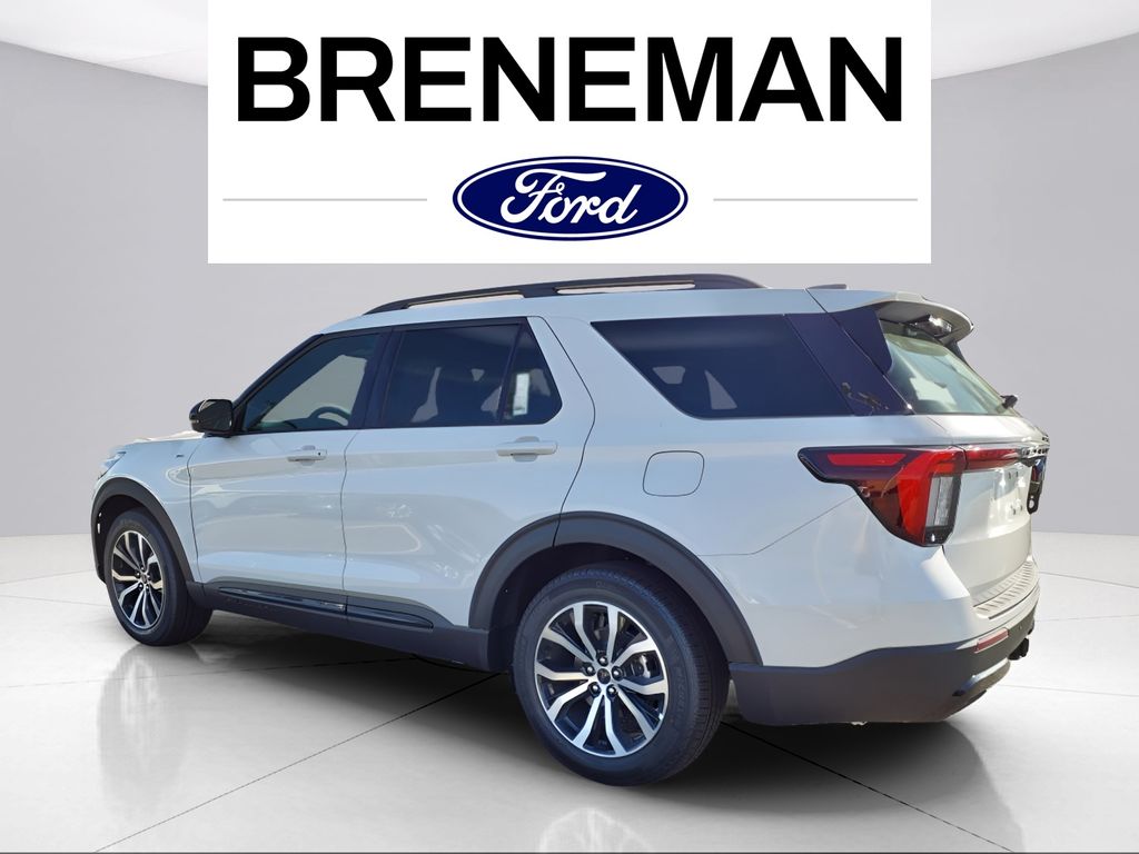 2025 Ford Explorer ST-Line photo 7