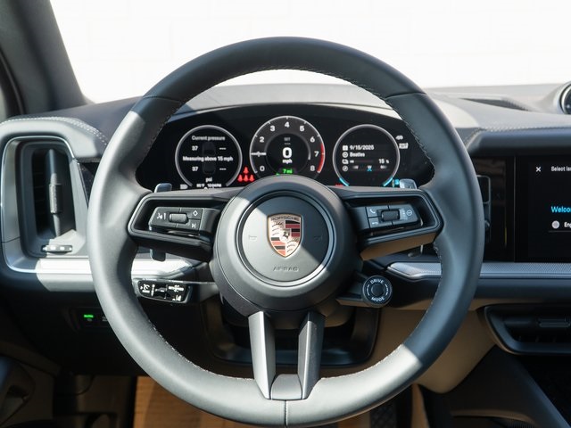 2026 Porsche Cayenne E-Hybrid photo 22