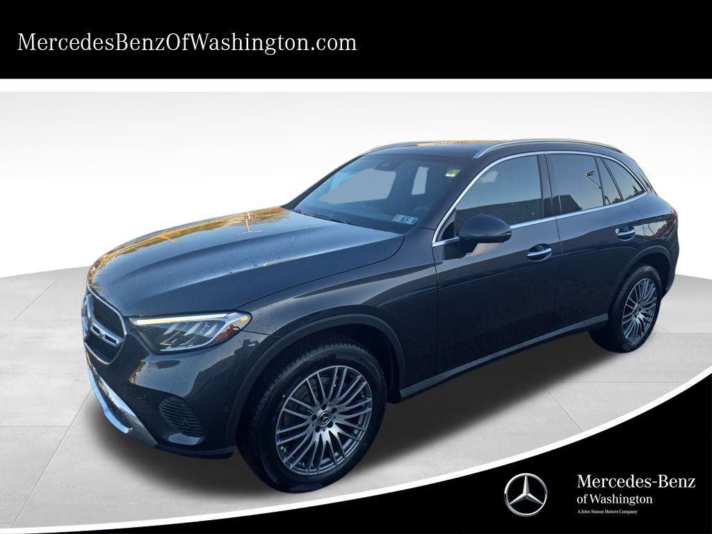 2026 Mercedes-Benz GLC Base's photo