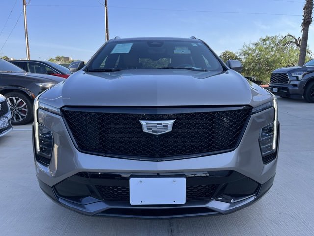 2025 Cadillac XT4 Sport photo 4