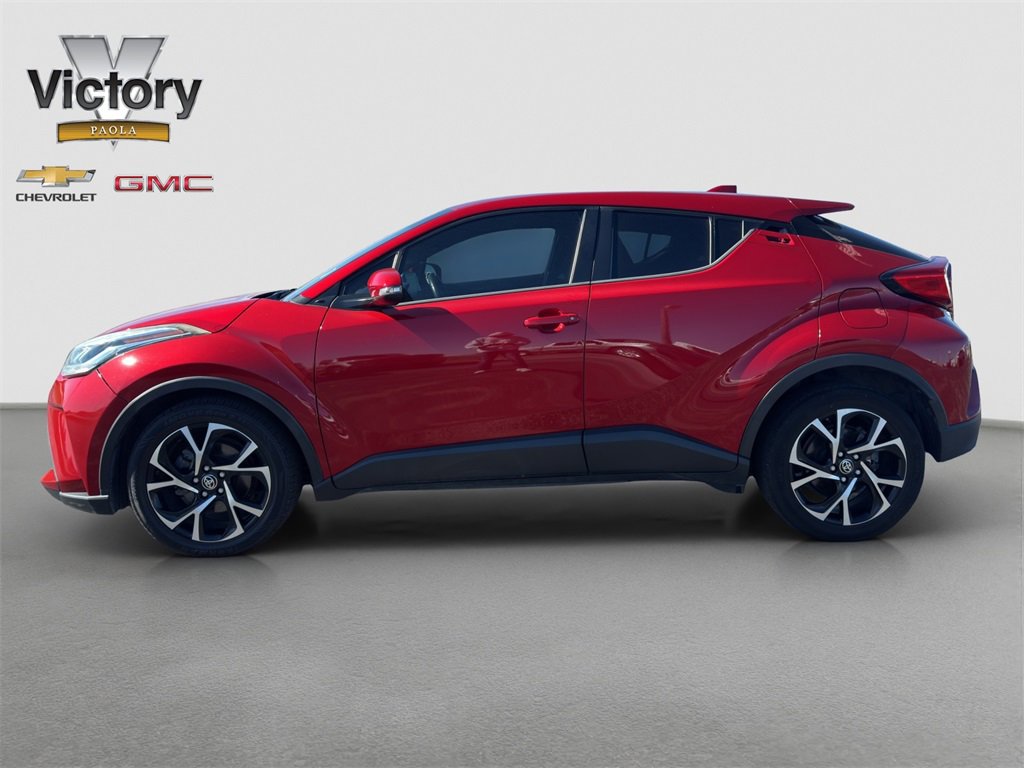 2020 Toyota C-HR LE photo 3