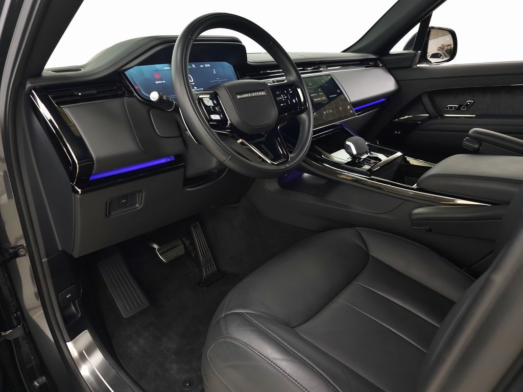2025 Land Rover Range Rover Sport SE photo 16