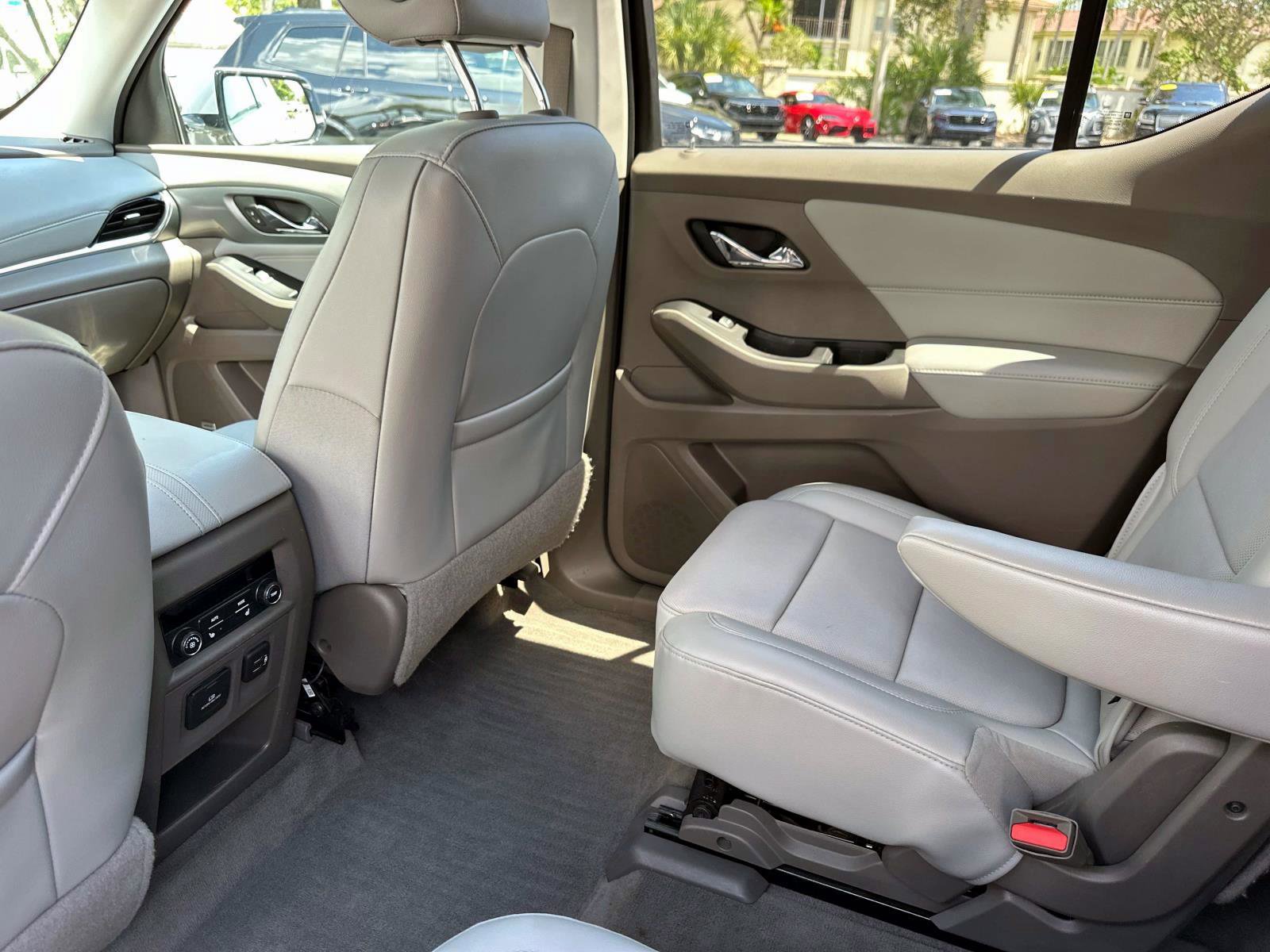 2019 Chevrolet Traverse Premier photo 13