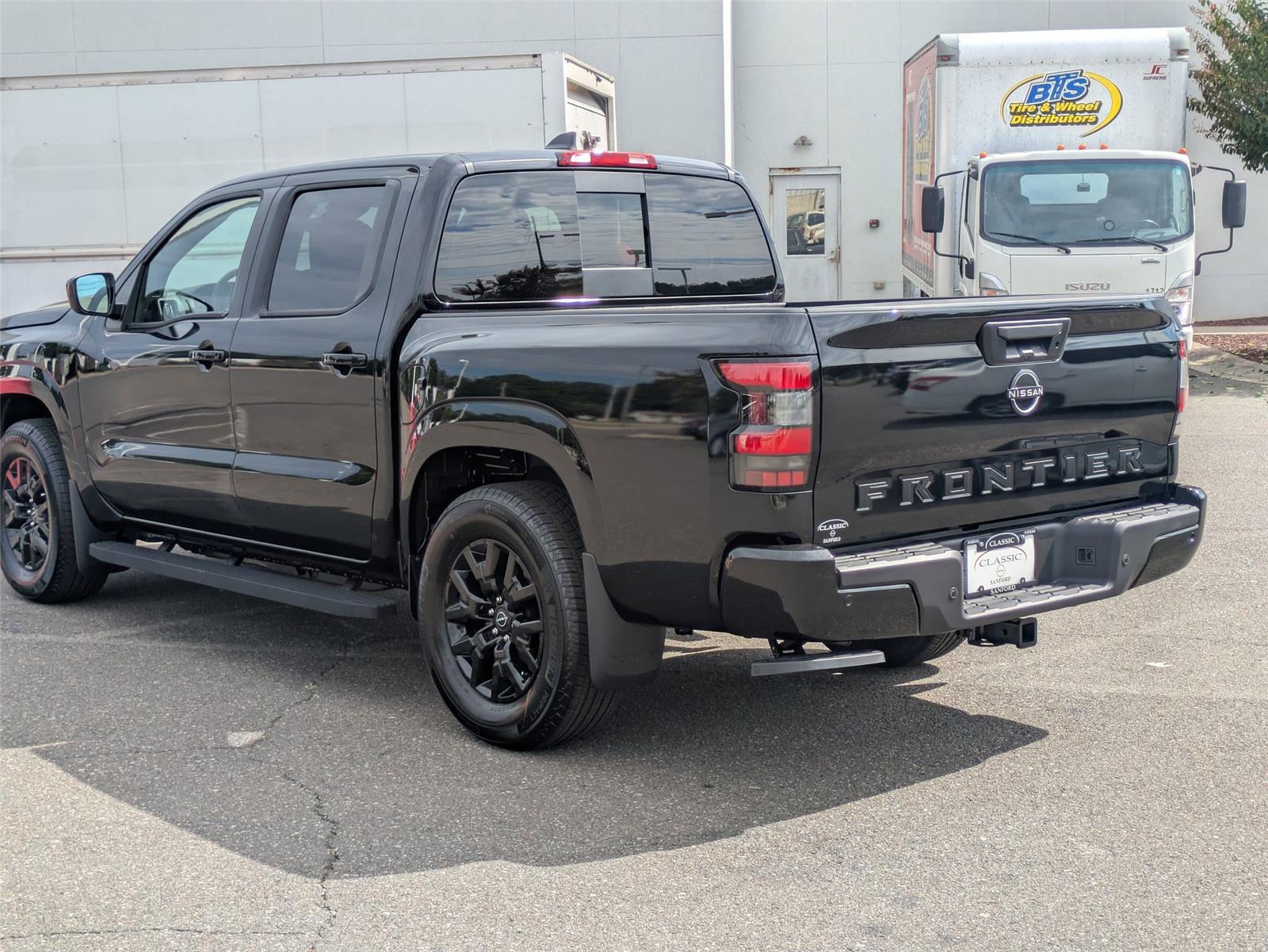 2026 Nissan Frontier SV photo 5