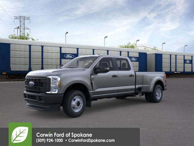 2026 Ford F-350 Super Duty XL's photo
